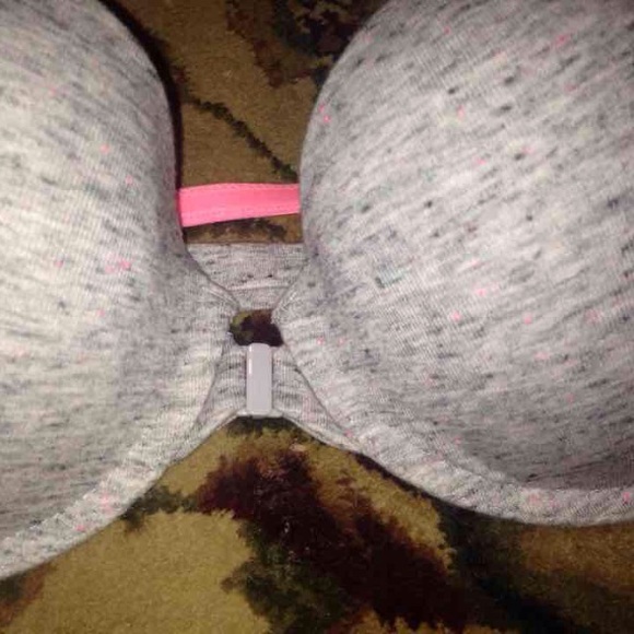 VS multi.way super push up 36C NWOT - Picture 2 of 4