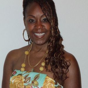 Meet your Posher, Regina