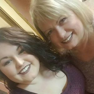 Meet your Posher, Suzanne