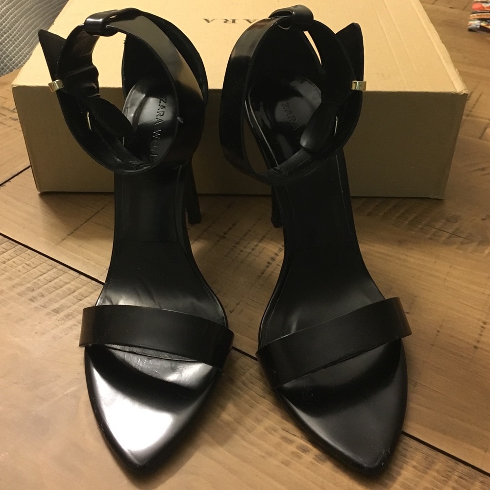 Zara Black Ankle Strap Sandal
