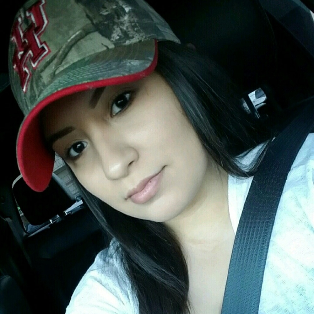 Meet your Posher, Melissa