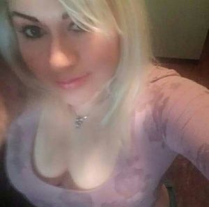 Meet your Posher, Vicky