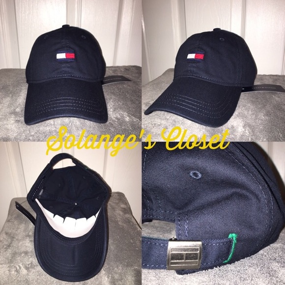 Tommy Hilfiger Accessories - 🚨SOLD🚨