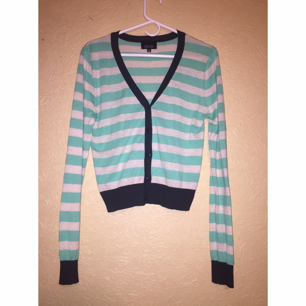 Active USA Sweater