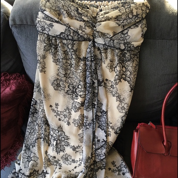 Lacy Maxi Dress: 2 Ways - Picture 2 of 3