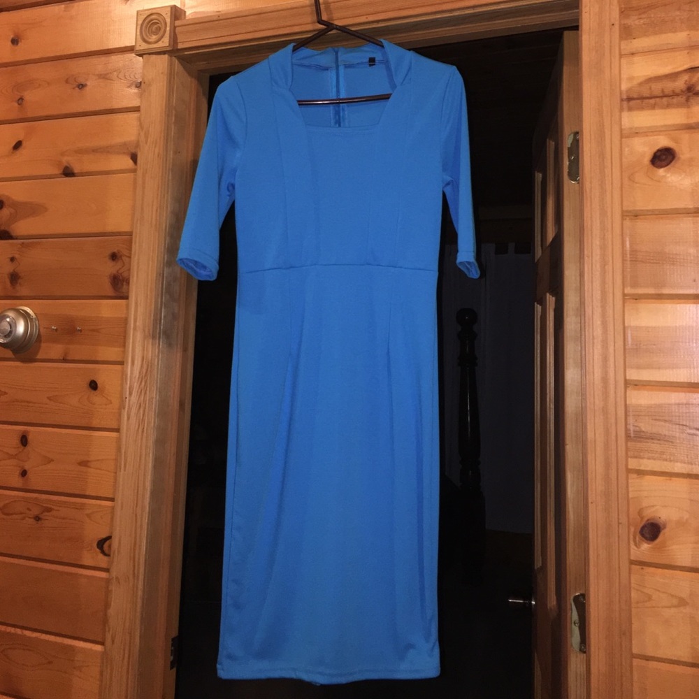 blue dress