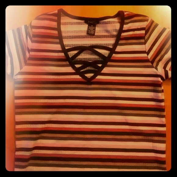 Rue 21 top - Picture 1 of 2