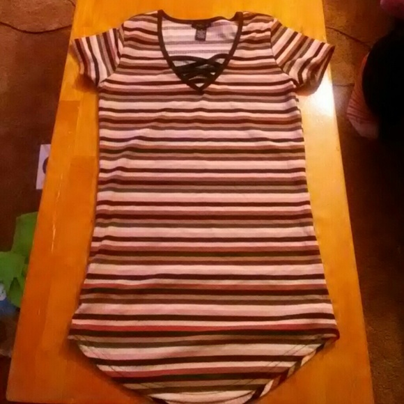 Rue 21 top - Picture 2 of 2