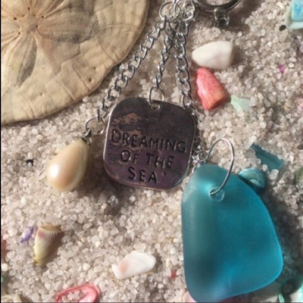 Sea dreams - sea glass necklace