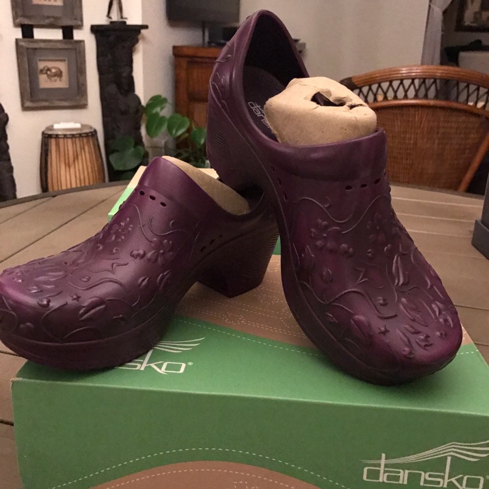 DANSKO Pixie Molded Plum Clog