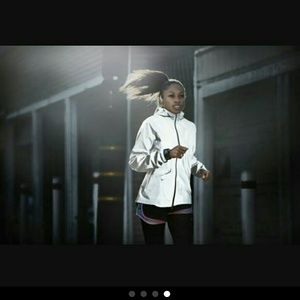 Like new condition Nike Vapor Flash Running Jacket