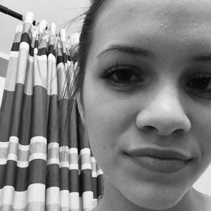 Meet your Posher, Kendra