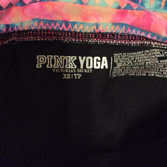 Victoria secret yoga pants - Picture 3 of 3