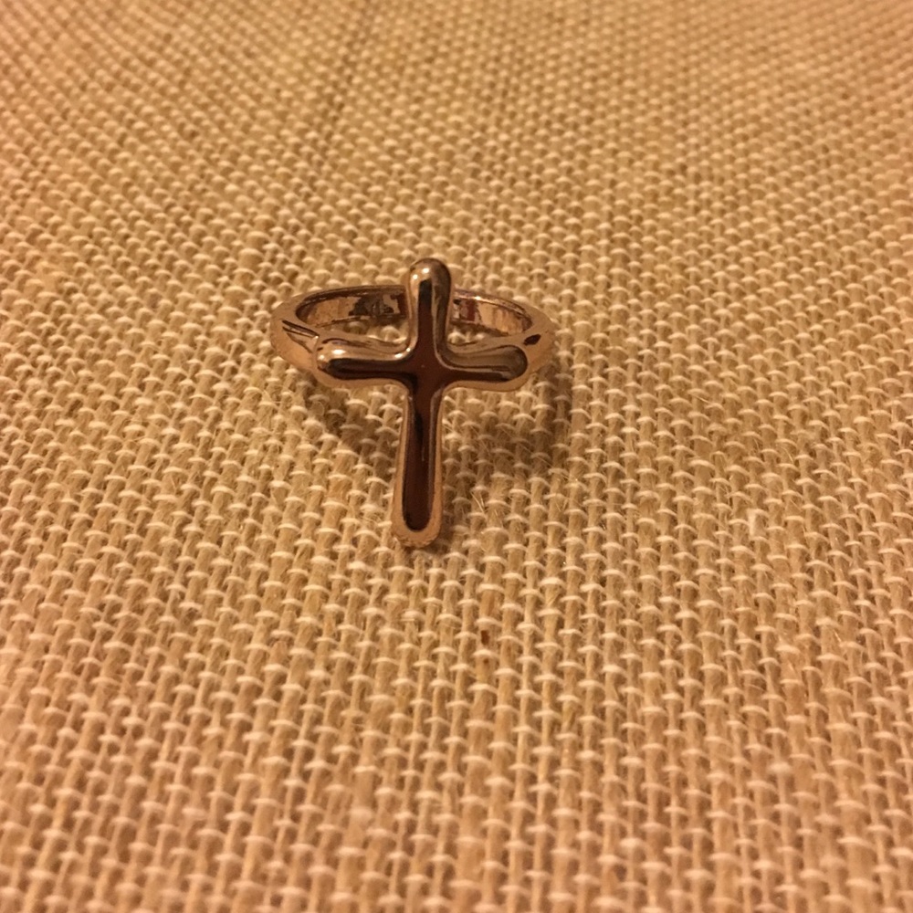 Cross ring.