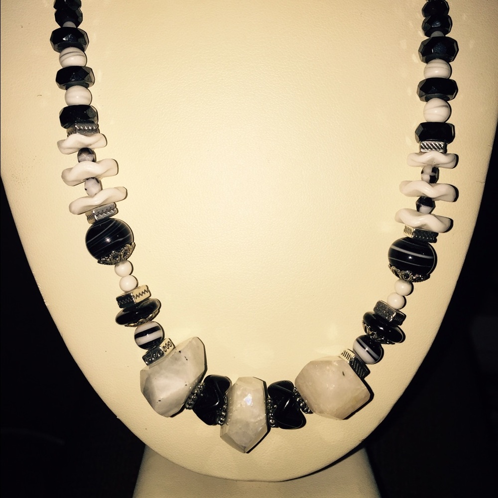 NEW! MOONSTONE Black White Choker Necklace 18"