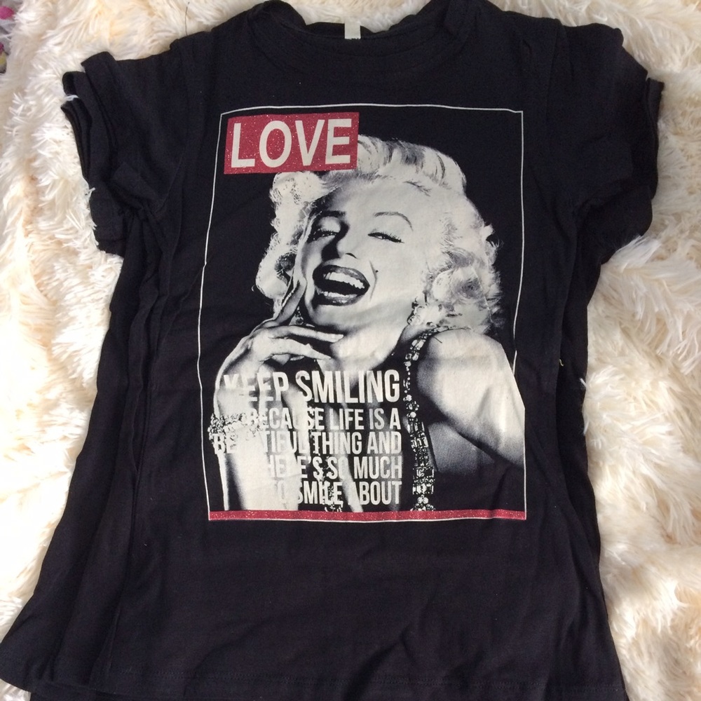 Marilyn tees