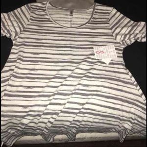 Lularoe small perfect t new