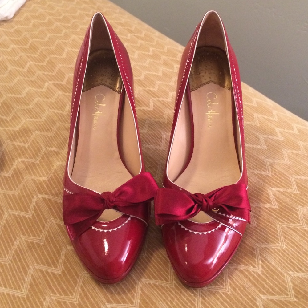 SALE Red Cole Haan Pinup style patent pumps