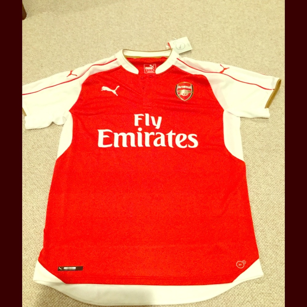 BNWT men's Arsenal jersey