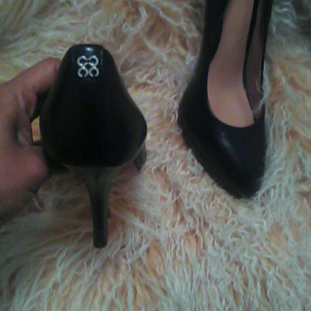 Pumps - Picture 3 of 3