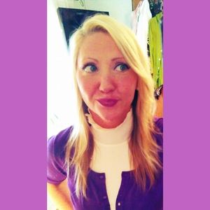 Meet your Posher, Crystal