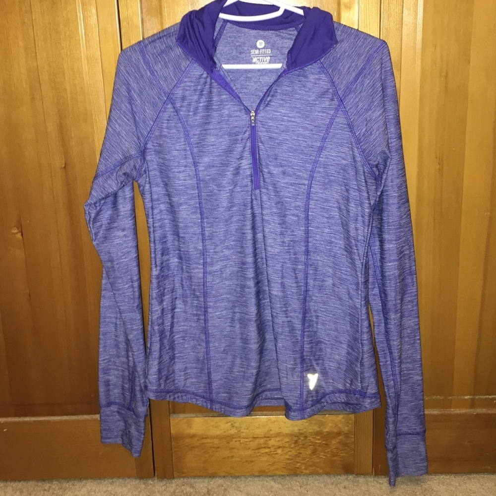 Athletic half zip