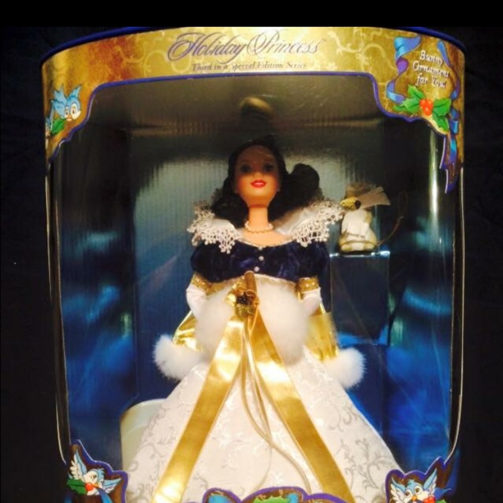 Holiday princess Snow White Barbie