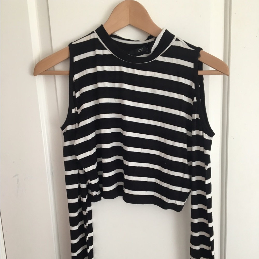 Cold shoulder mock neck stripped crop top
