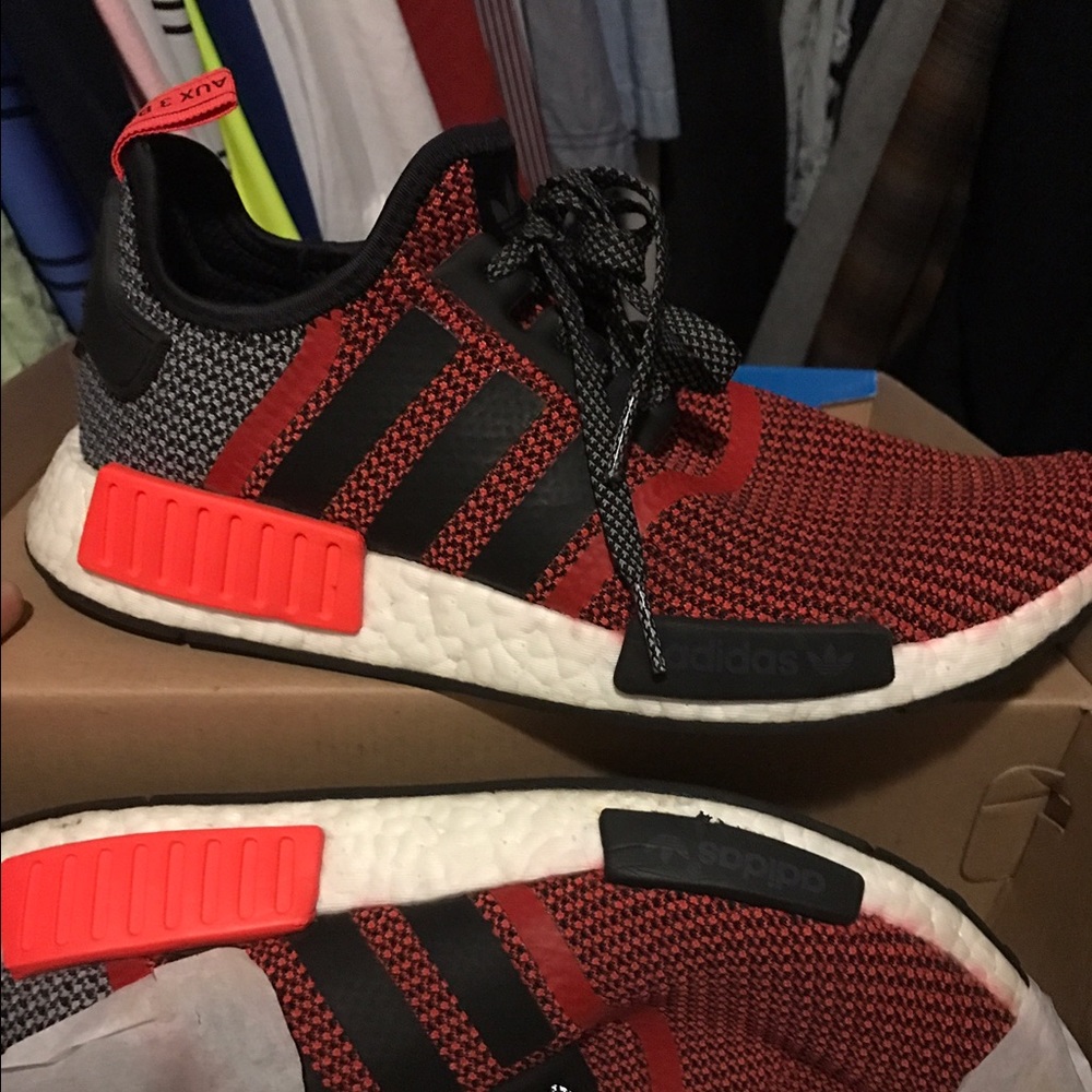 Nmd_r1 "lush red" size 9