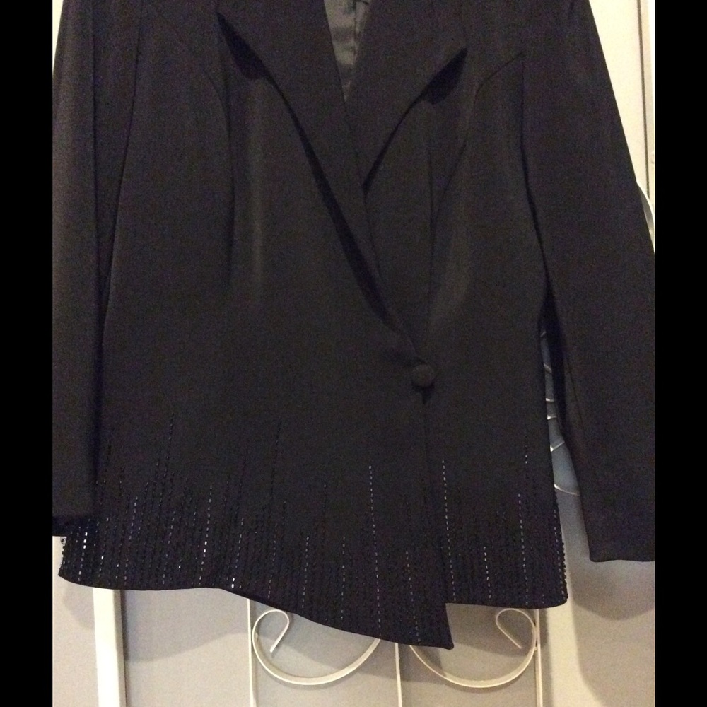 Dressy black blazer with uneven hemline & sequins