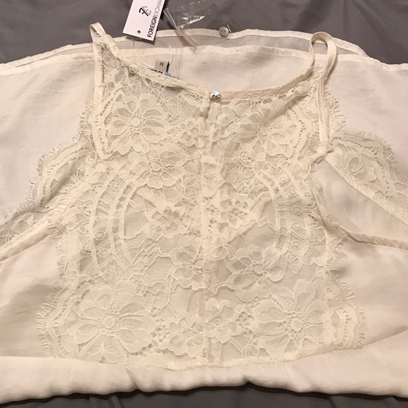 FOREIGN EXCHANGE IVORY TANK - Picture 2 of 4