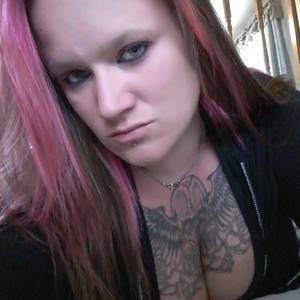 Meet your Posher, Courtney