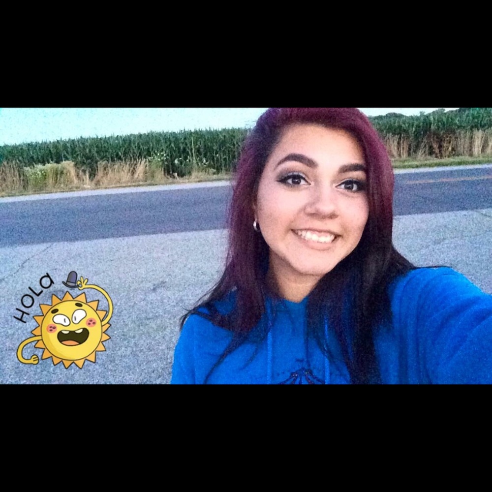 Meet your Posher, Thalia