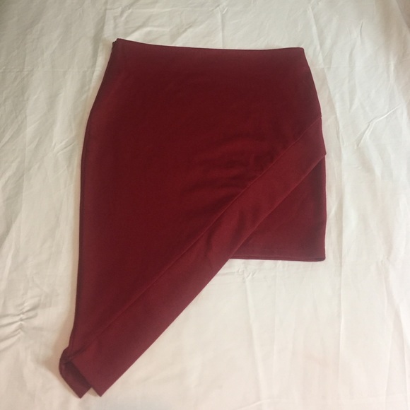 Alice & You Asymmetrical skirt - Picture 2 of 4