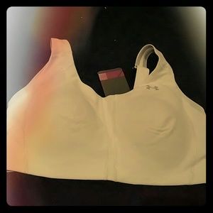 Underarmour sporta bra