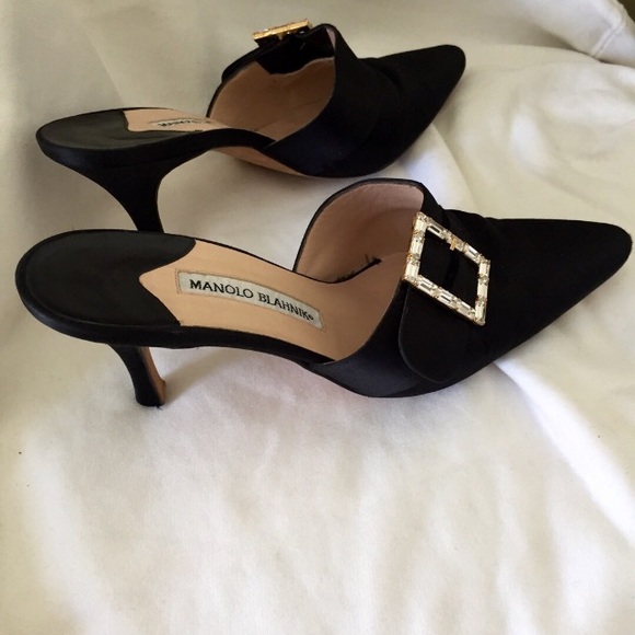 Manolo Blahnik CRYSTAL  BUCKLE BLACK SATIN MULES - Picture 2 of 4