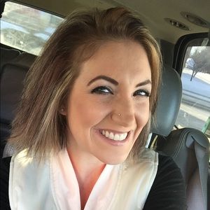 Meet your Posher, Kim