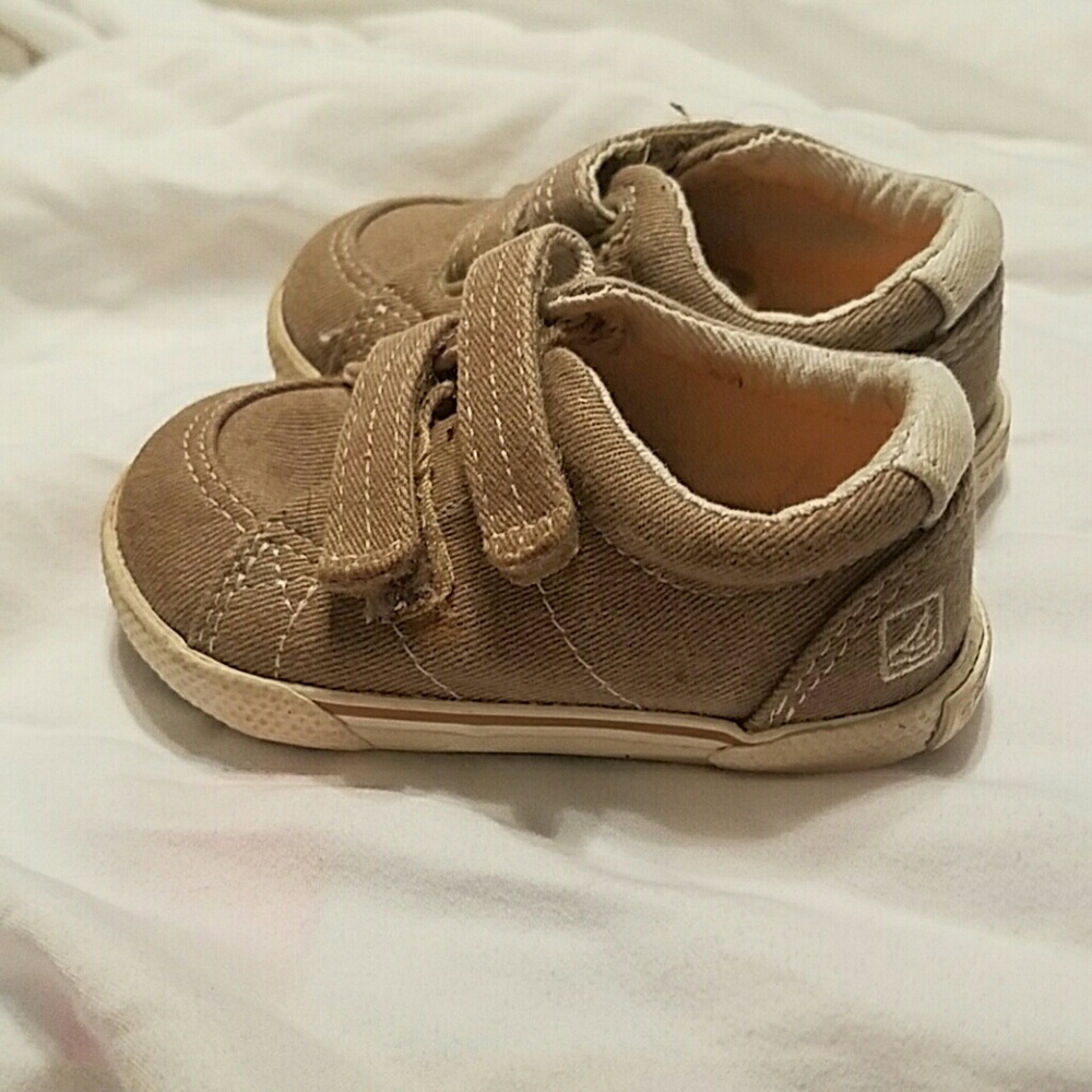 Sperry Topsiders velcro for baby