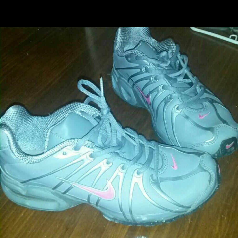 Like New! Nike Reax size 6y