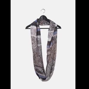 ✨NEW! Beautiful light-weight Infinity Scarf