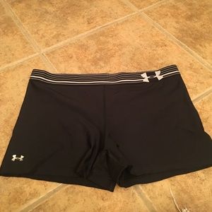 Size xl under armour compression shorts