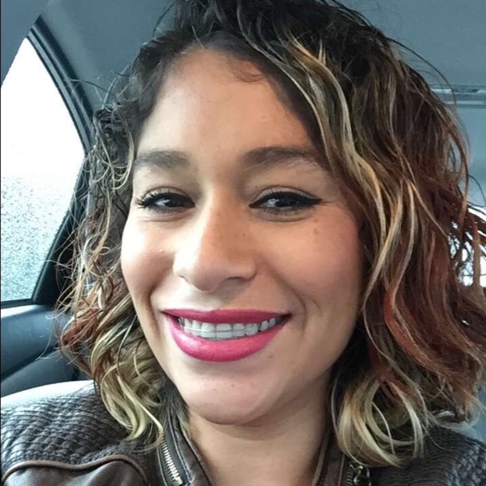 Meet your Posher, Maria