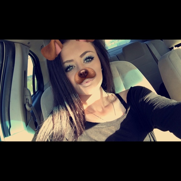 Meet your Posher, Sarah - Picture 4 of 4