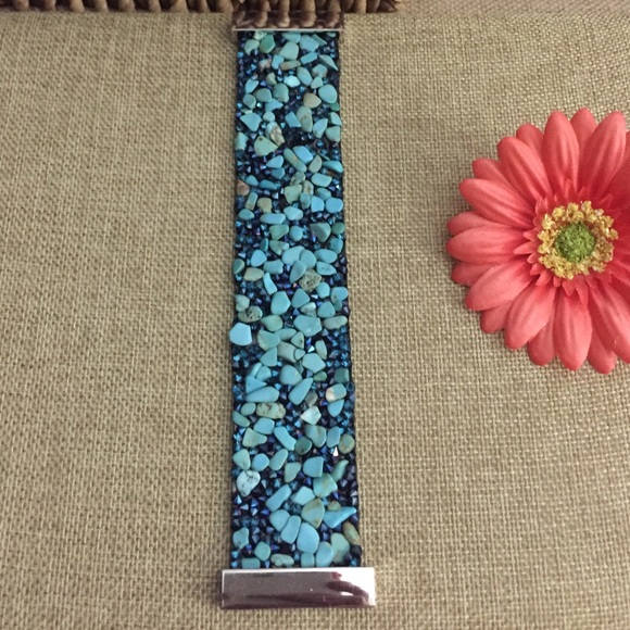 CCO Howlite wide wrap Bracelet - Picture 2 of 5