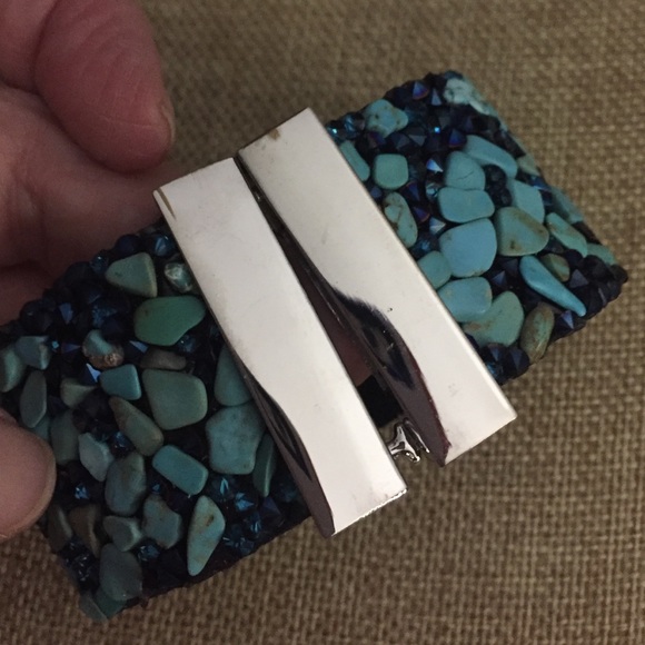 CCO Howlite wide wrap Bracelet - Picture 4 of 5