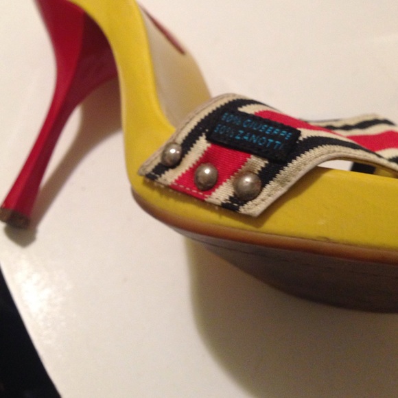 Authentic Giuseppe Zanotti MULES - Picture 2 of 4