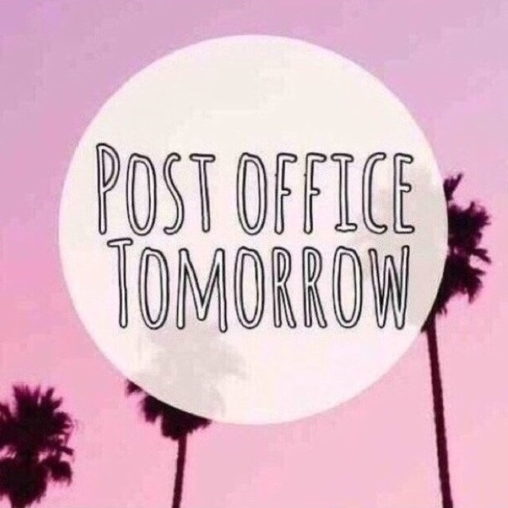 📦 SHIPPING TOMORROW 📦