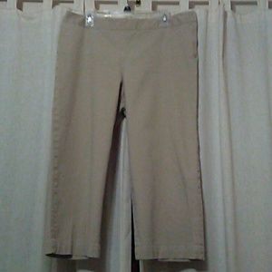 NWOT/Liz Claiborne Capri