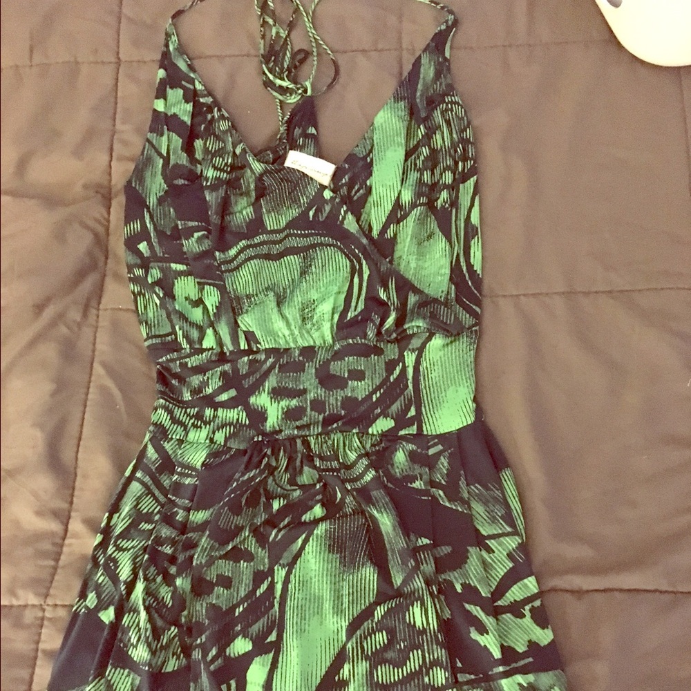 NWOT TBags LA mini tie back dress