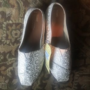 Toms shoes. Creamy dreamy and sparkley. Bnwt.